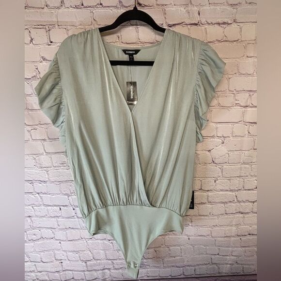 NWT Express Sage Green Flutter Sleeve Dreamy Romantic Surplice Thong Bodysuit L - Picture 1 of 7